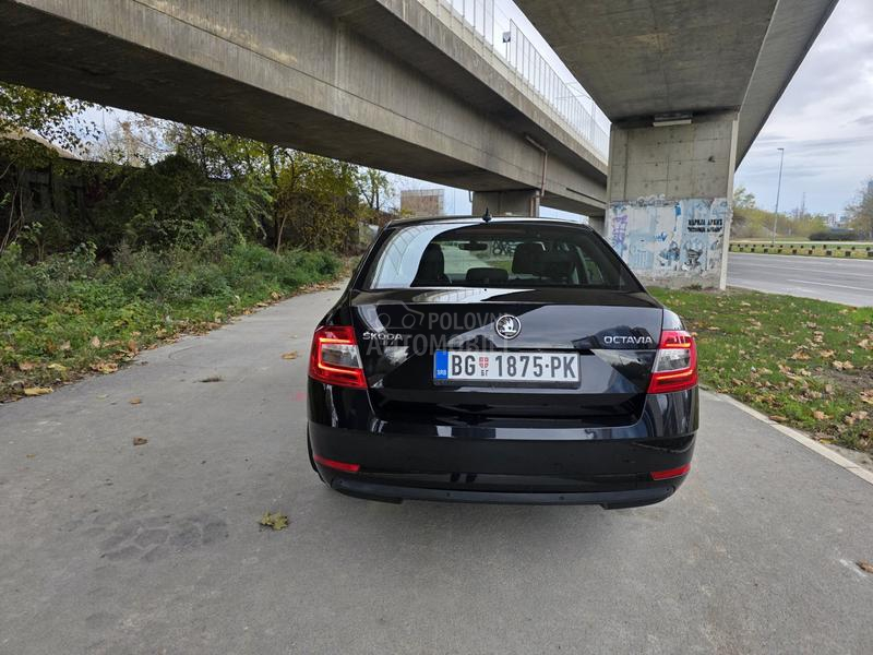 Škoda Octavia 1.6 TDI STYLE