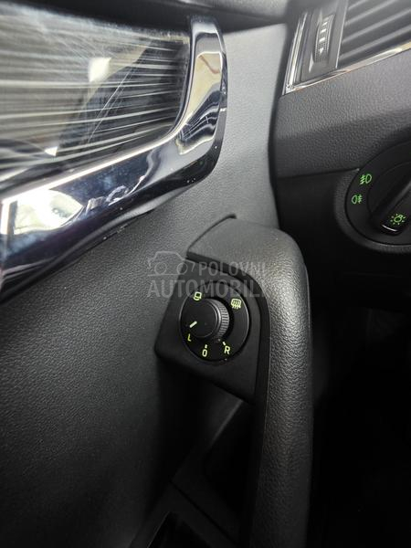 Škoda Octavia 1.6 TDI STYLE