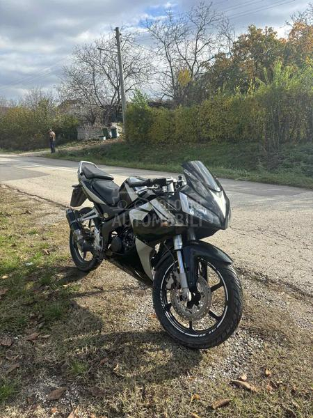 Honda cbr125