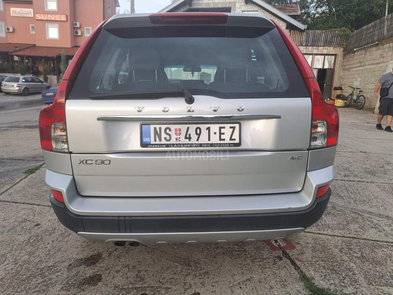 Volvo XC90 