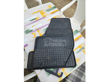 Patosnice za Volvo V40 od 2012. do 2020. god.