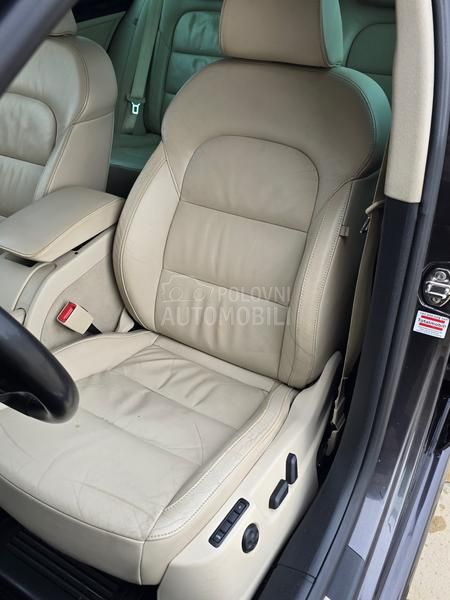 Škoda Superb 2.0 TDI DSG