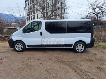 Renault Trafic dci 100 passenger long