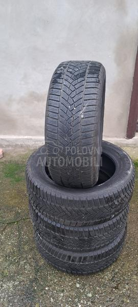 Goodyear 225/55 R17 Zimska