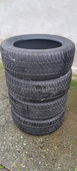 Goodyear 225/55 R17 Zimska
