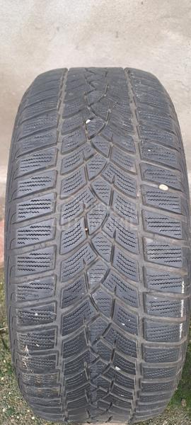 Goodyear 225/55 R17 Zimska