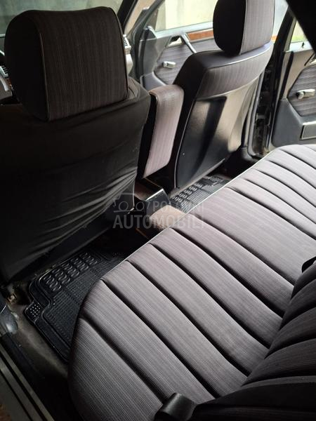 Mercedes Benz W124 250D