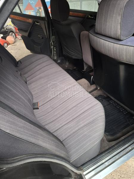 Mercedes Benz W124 250D