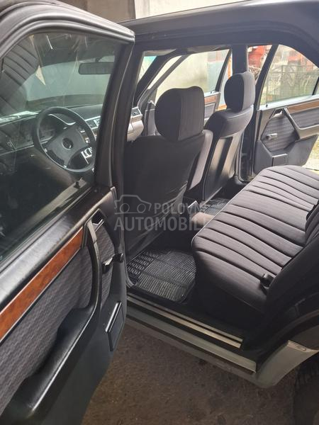 Mercedes Benz W124 250D