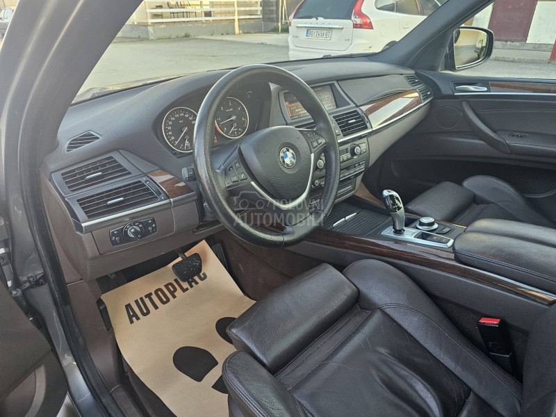 BMW X5 3.0 d pano. 7 sed