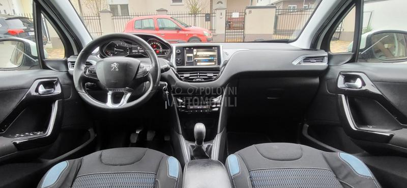 Peugeot 208 1.4 HDI LED-N.A.V.I