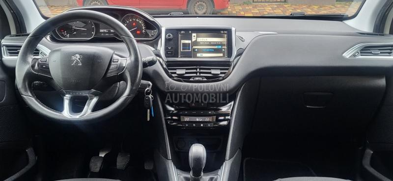 Peugeot 208 1.4 HDI LED-N.A.V.I
