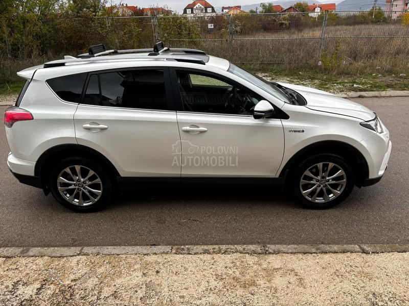 Toyota RAV 4 2.5Hybrid