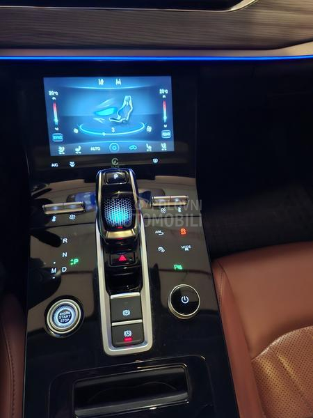 Chery Tiggo 8 PRO r1.6 TGDI NOBLE