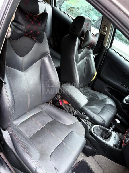 Alfa Romeo 147 1.9 JTD