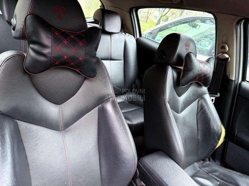 Alfa Romeo 147 1.9 JTD