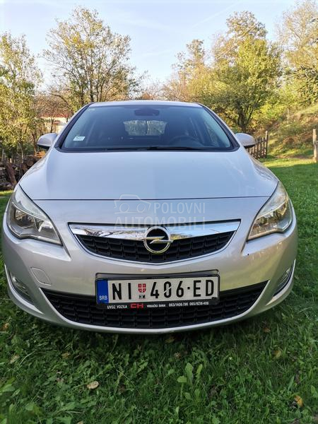 Opel Astra J 1.6