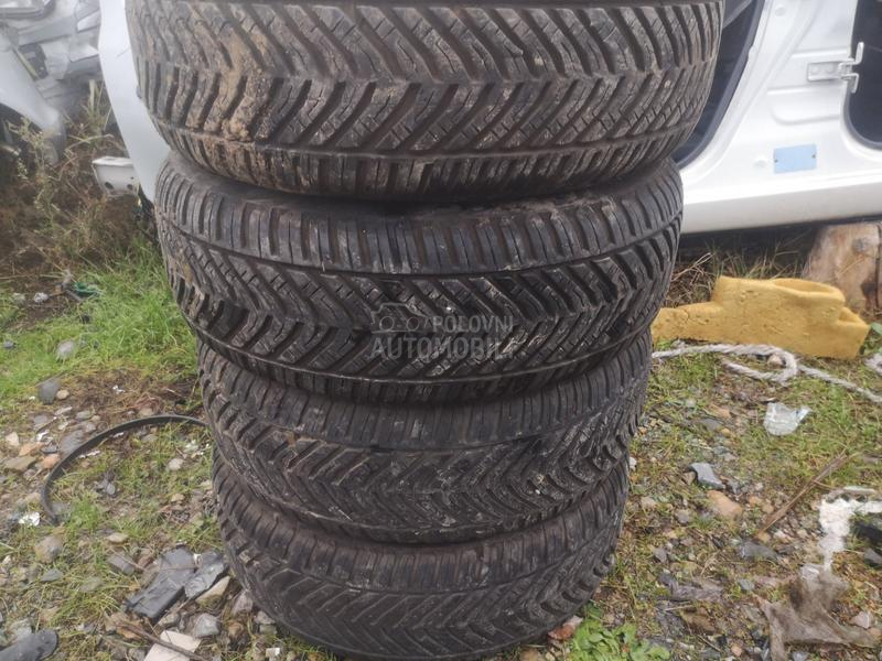 Taurus 215/55 R16 Zimska