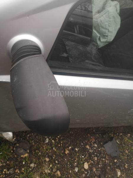 Fiat Punto 2010. god. -  kompletan auto u delovima