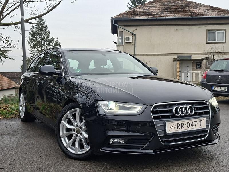 Audi A4 2.0  S - line
