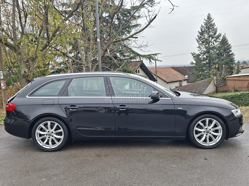Audi A4 2.0  S - line