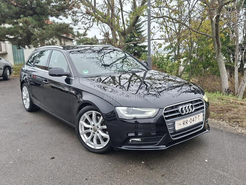 Audi A4 2.0  S - line