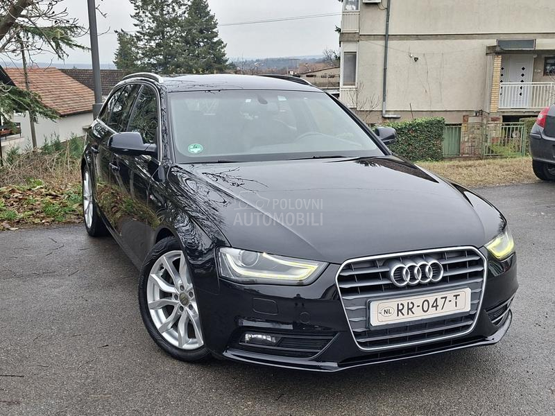 Audi A4 2.0  S - line