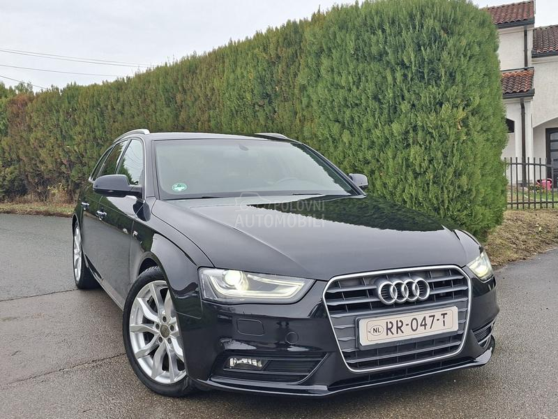 Audi A4 2.0  S - line