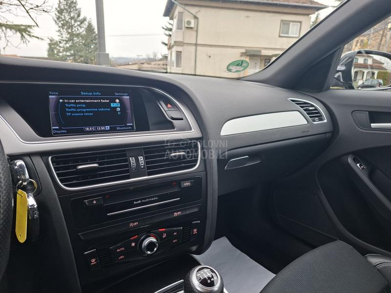 Audi A4 2.0  S - line