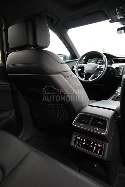 Audi e-tron 55 S-Line/Quattro