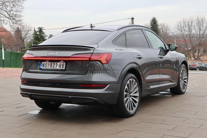 Audi e-tron 55 S-Line/Quattro