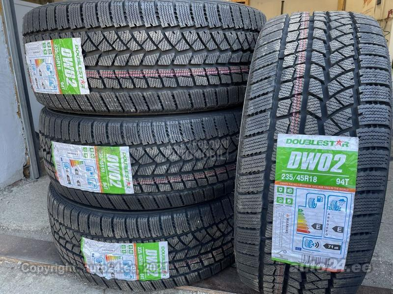 Doublestar 215/50 R17 Zimska