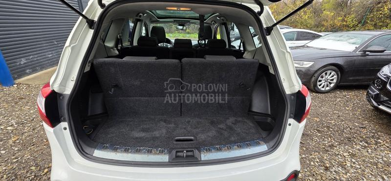 Nissan Qashqai + 2 2.0 DCI