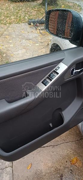 Nissan Navara 2.5dti