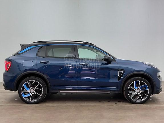 Lynk & Co 01 plug in