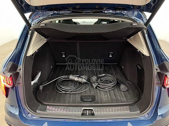 Lynk & Co 01 plug in