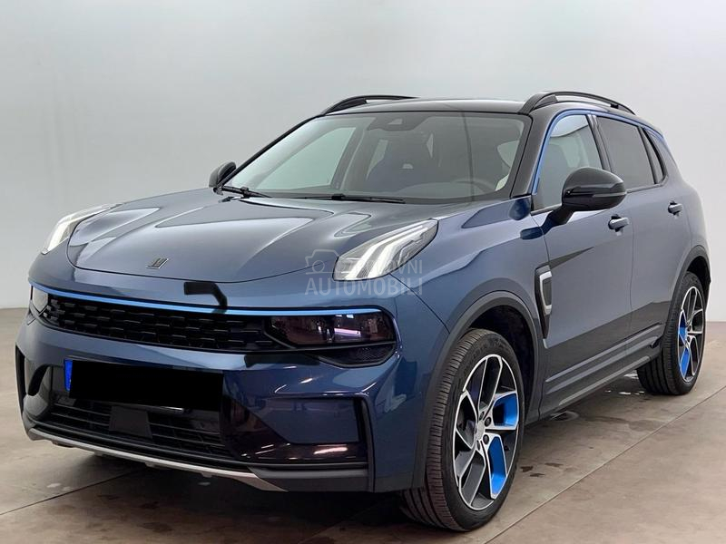 Lynk & Co 01 plug in