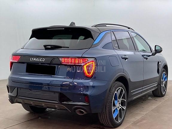 Lynk & Co 01 plug in