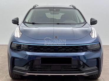 Lynk & Co 01 plug in