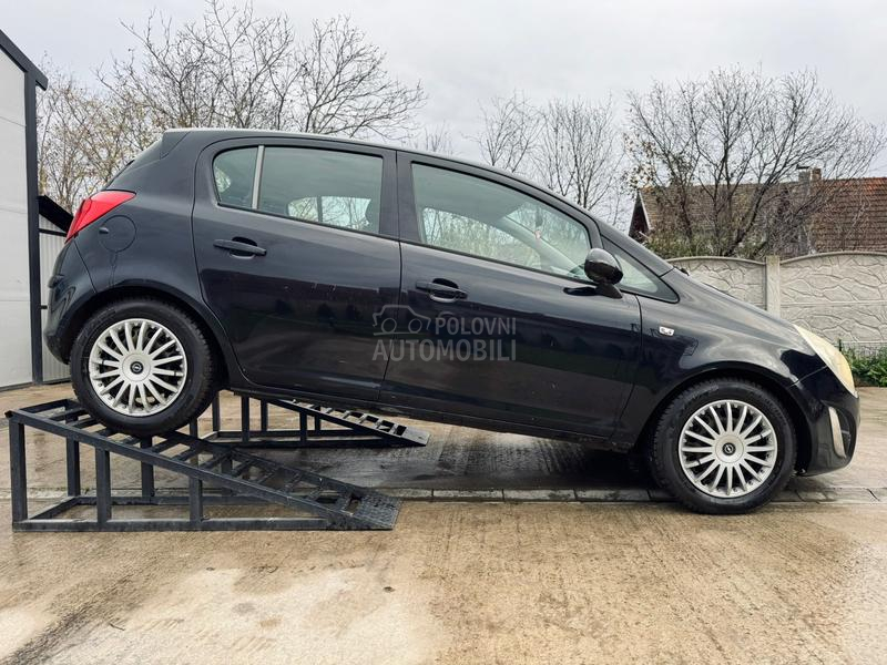 Opel Corsa D 5VR/2VL/1.3D
