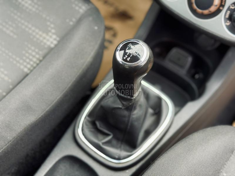Opel Corsa D 5VR/2VL/1.3D
