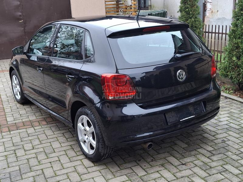 Volkswagen Polo 1.4B   L E P O T A N