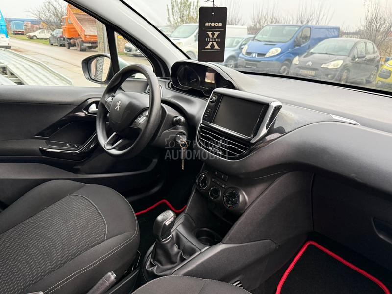 Peugeot 208 1.2 ben /T O P/