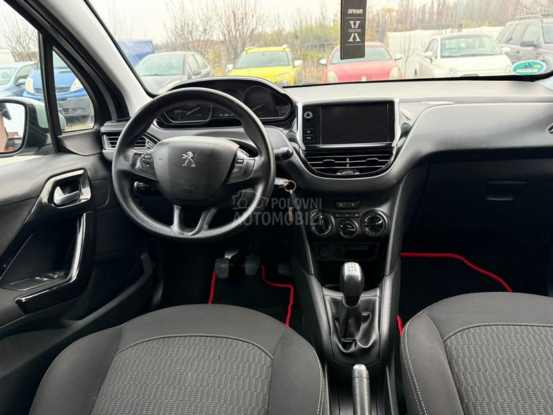 Peugeot 208 1.2 ben /T O P/