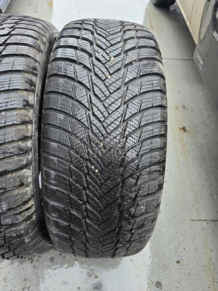 Bridgestone 235/55 R18 Zimska