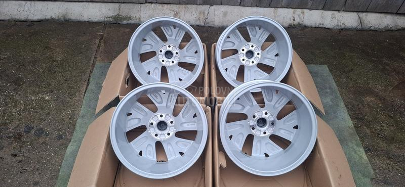 Aluminijumske felne vw orginal golf 8 17" 5 x 112