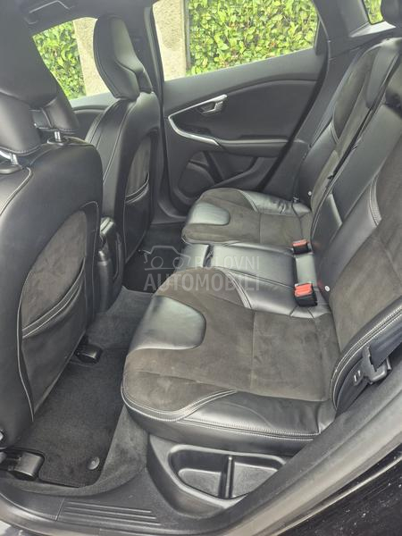 Volvo V40 r.design 2.0 holand