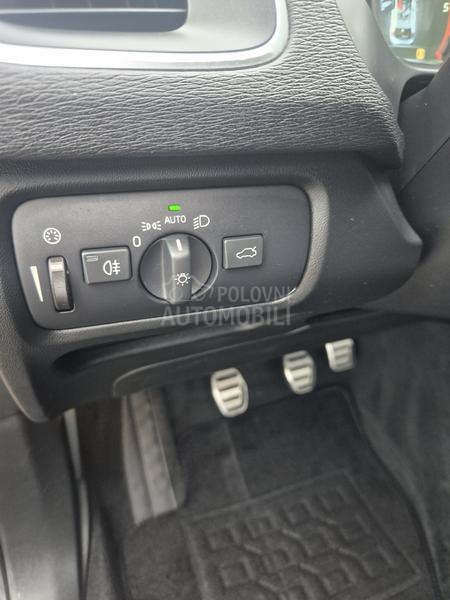 Volvo V40 r.design 2.0 holand