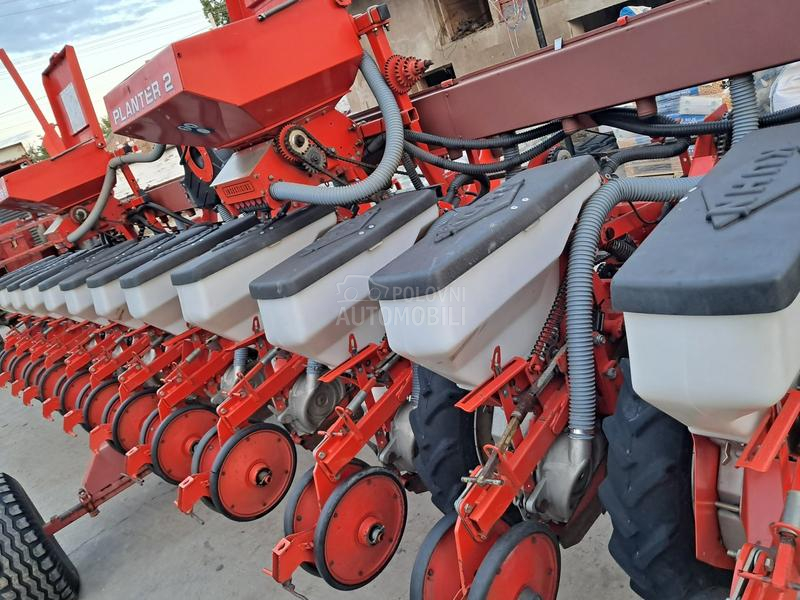 Kuhn planter 2