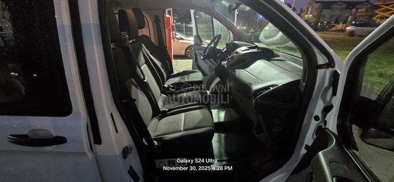 Ford Transit Custom 9 Sedista K L I M A